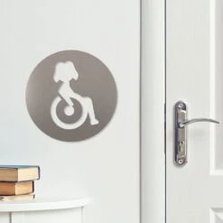 Rollstuhlfahrerin Piktogramm Rund Aus Edelstahl -Kamiladen Verkäufe 40004243 piktogramm rollstuhlfahrerin rund 02