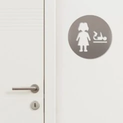 Wickelraum Piktogramm Rund Aus Edelstahl -Kamiladen Verkäufe 40004249 piktogramm wickelraum 02