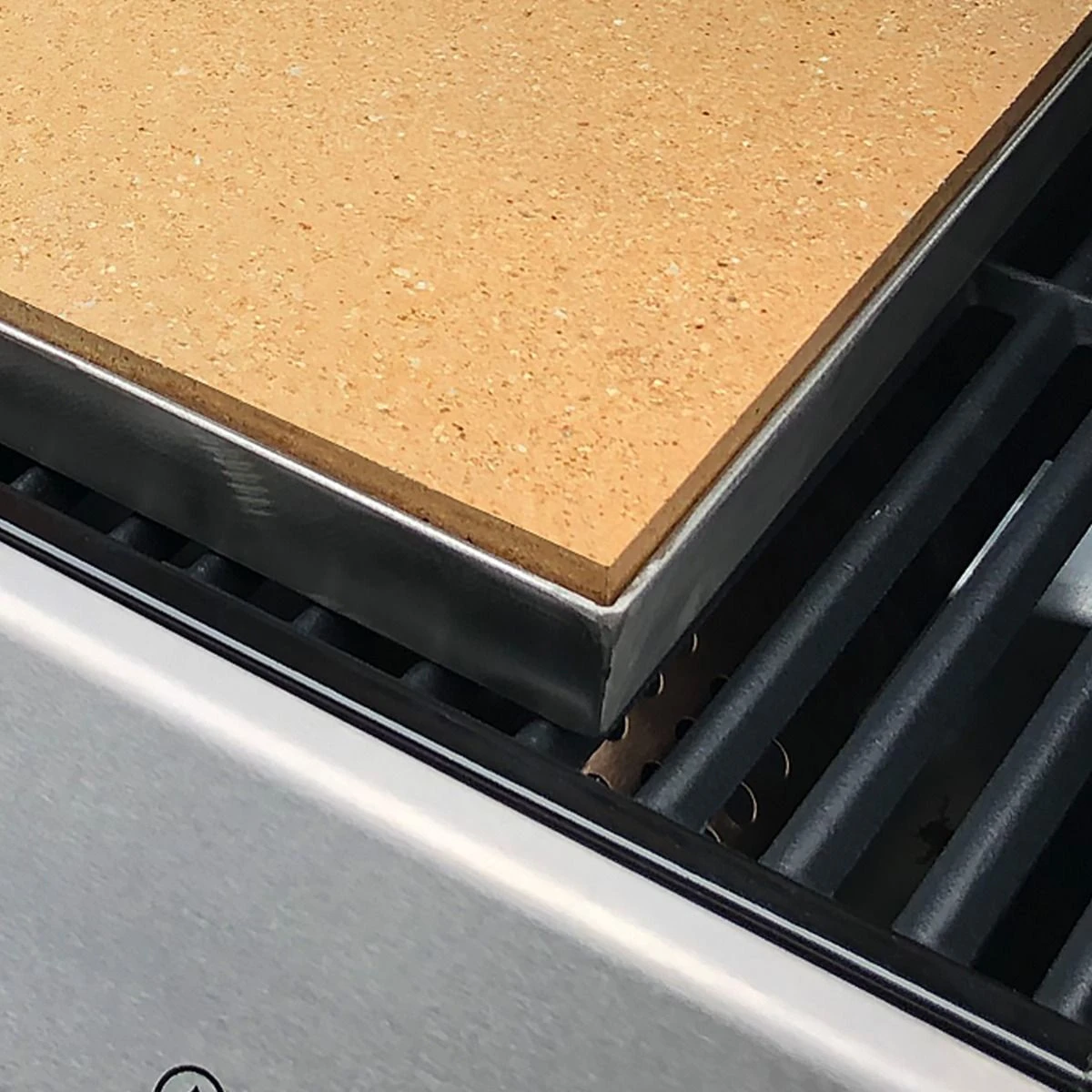 Pizzastein Grill 40 X 20 X 3 Cm + Edelstahlrahmen – Bild 5