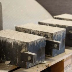 Schamottegiessbeton (hydraulisch) 100kg -Kamiladen Verkäufe schamottebeton feuerfest 25kg schamotte shop 8